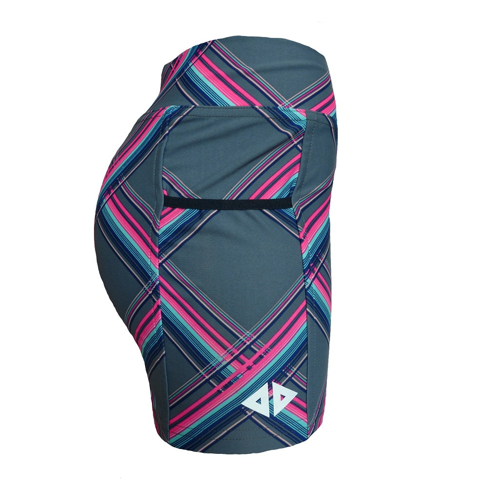 short biker corto Esconeon dama
